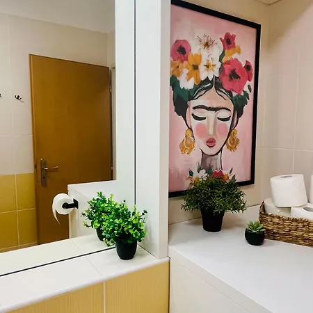 Family Arena Apartment Prague