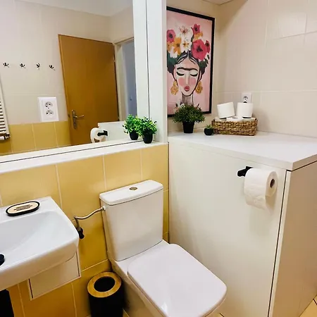 Family Arena Apartment *
