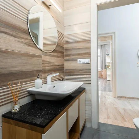 Friendly Near Wenceslas Square Apartment *