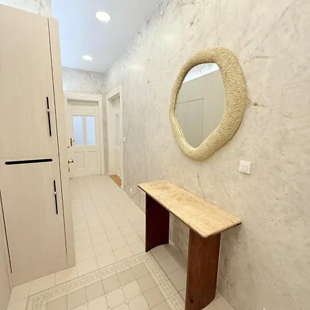 Riverside N22 Apartment