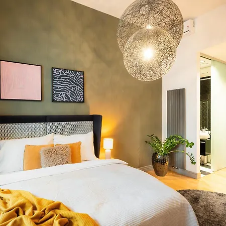 Billionaires Boutique & Premium Suites, Old Town *