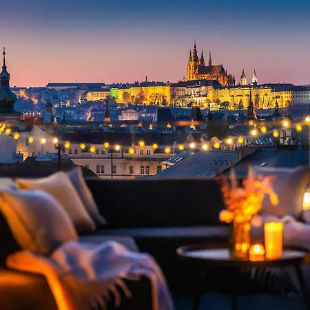 Billionaires Boutique & Premium Suites, Old Town