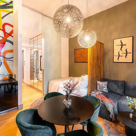 Apartment Billionaires Boutique & Premium Suites, Old Town