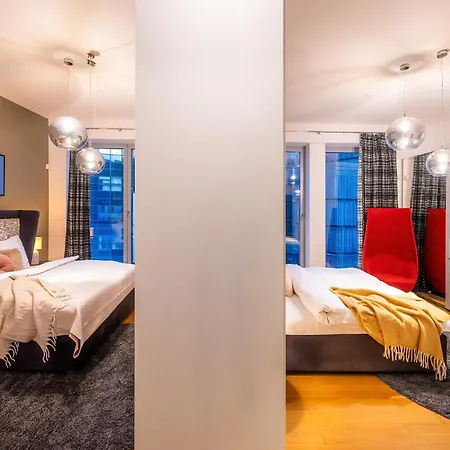 Billionaires Boutique & Premium Suites, Old Town Apartment *
