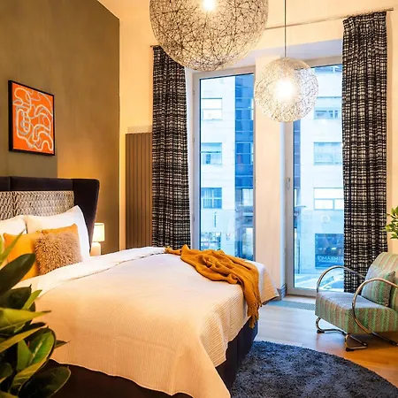 Billionaires Boutique & Premium Suites, Old Town Apartment
