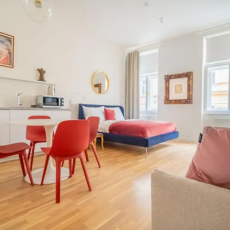 Apartment J3 *