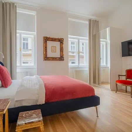 Apartment J3 *