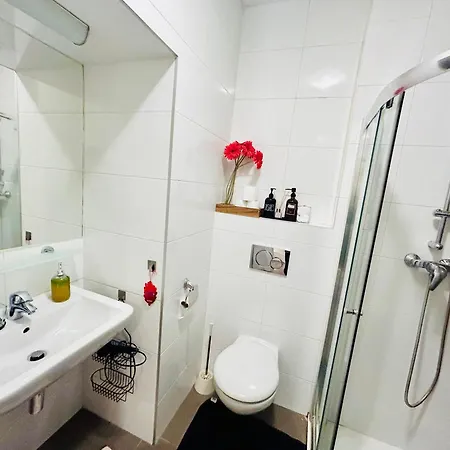 Luxury And Cozy Vinohrady Apartment