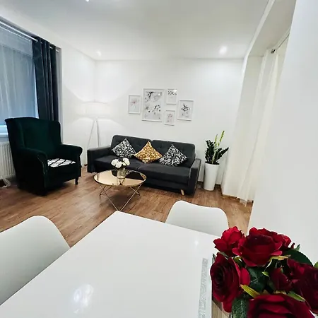 Apartment New Luxury Style In Prague