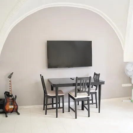 Homestay At The Blue Lion & Parking Assistance *