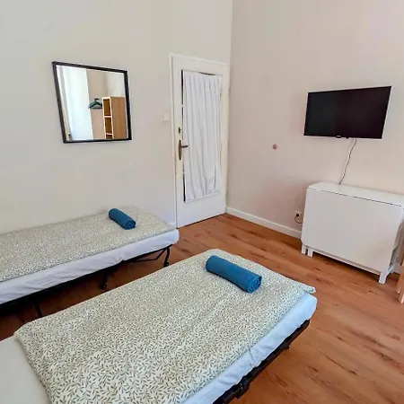 Flat In Zizkov -401- * Praha
