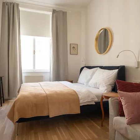 Apartment J3 *