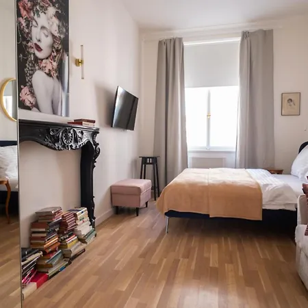 J3 Apartment Prague