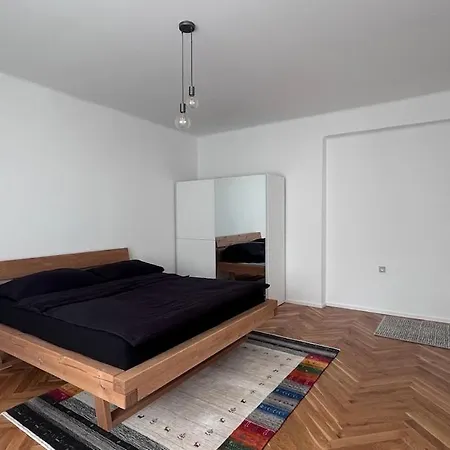 Modern And New Close To Downtown