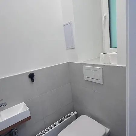 Modern And New Close To Downtown *