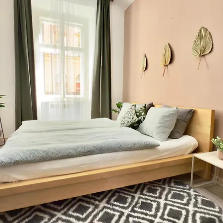 Plavecka Apartment Prague