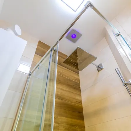 Apartment Sunny Luxury Grebovka Prague