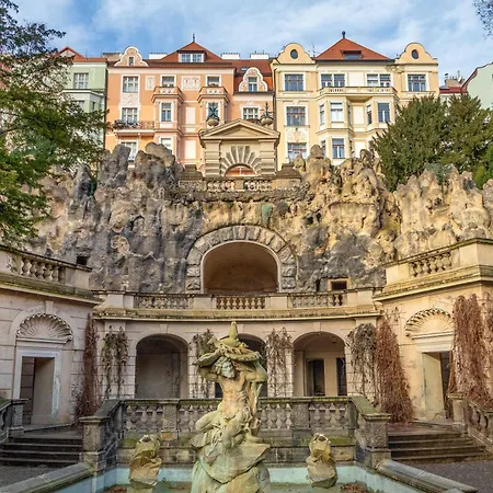 Sunny Luxury Grebovka Apartment