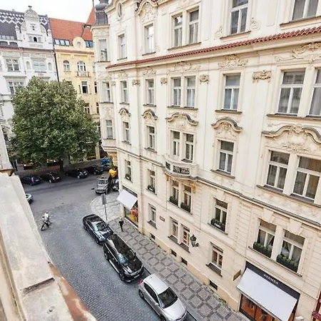 Old Town & Parking Assistance