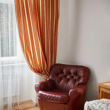 Homestay Old Town & Parking Assistance *