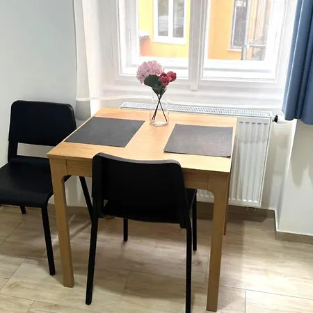 Apartament Side Street *