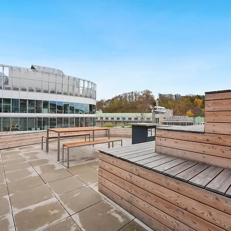 Modern Flat With Rooftop Terrace Prague