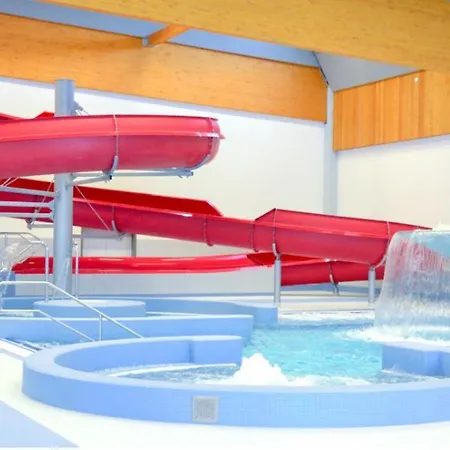Apartment Live-inn 1 Bdr View For 1-4 Guests, 20 Mins To Center, Lift, Gym, Reception, Parking, Roof Terrace, Game & Party