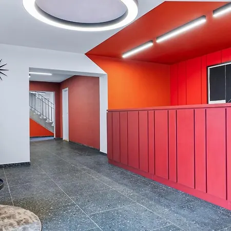 Apartment Live-inn 1 Bdr View For 1-4 Guests, 20 Mins To Center, Lift, Gym, Reception, Parking, Roof Terrace, Game & Party