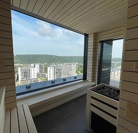 Luxe With Pool, Sauna, Jacuzzi, Gym, Balcony Apartment Prague