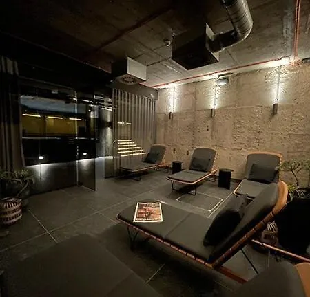 Luxe With Pool, Sauna, Jacuzzi, Gym, Balcony * Prague