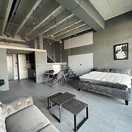 Luxe With Pool, Sauna, Jacuzzi, Gym, Balcony * Prague