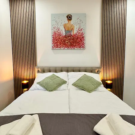 Little Downtown Guest house *