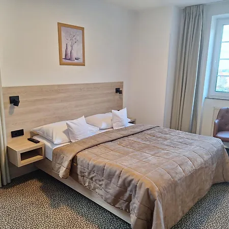 Hotell Avion 3*