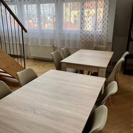 U Vejvodů * Praha