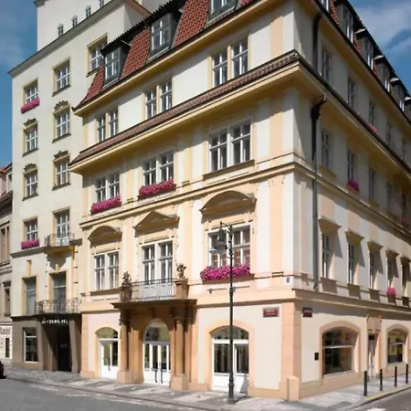 Unique Old Town At Palace Dlouha Apartment Prague