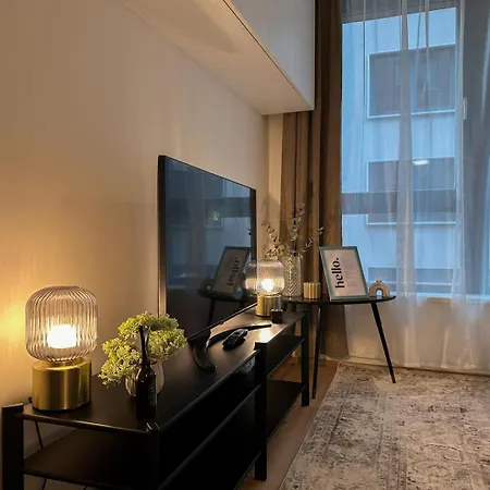 Real Living By Refa Karlin 305 * Praga