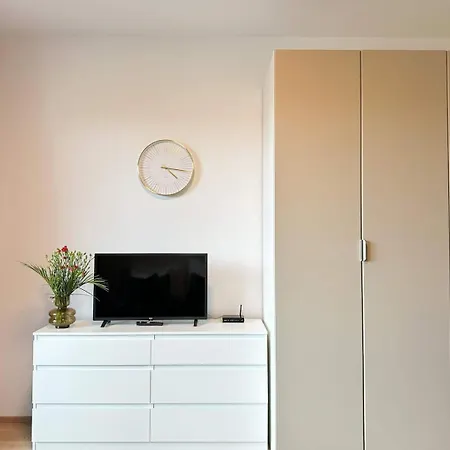 Real Living By Refa Balcony Retreat 75 * 프라하
