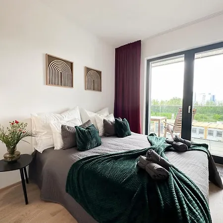 Real Living By Refa Balcony Retreat 75 * 프라하