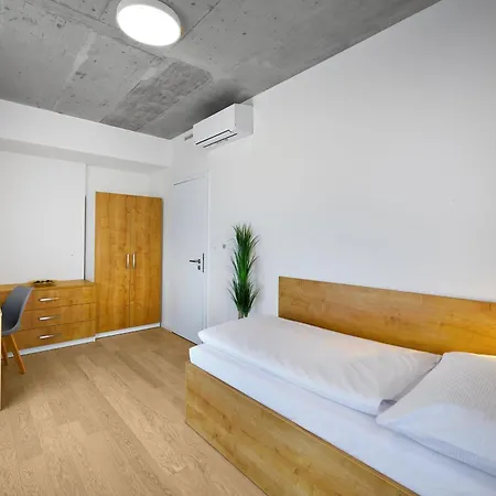 Downtown Andel Aparthotel