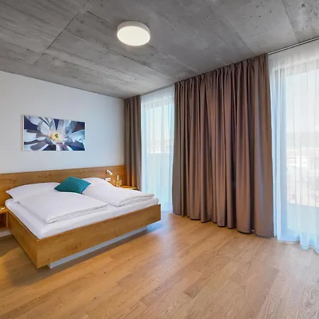 Aparthotel Downtown Andel