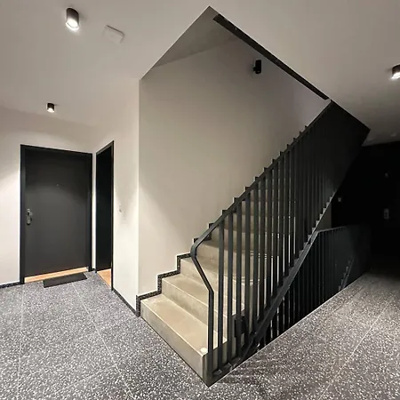 Real Living By Refa Karlin 307 Apartment *