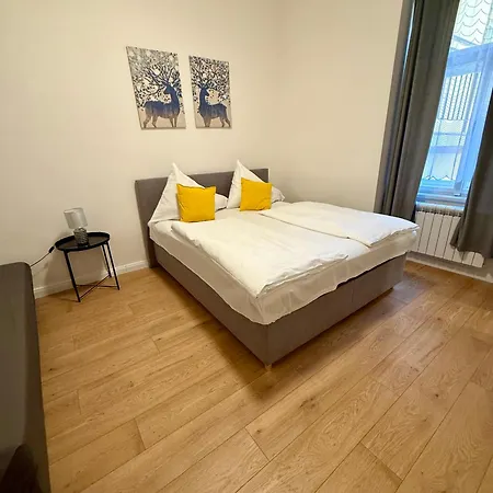 Charles Square By Ruterra Apartment