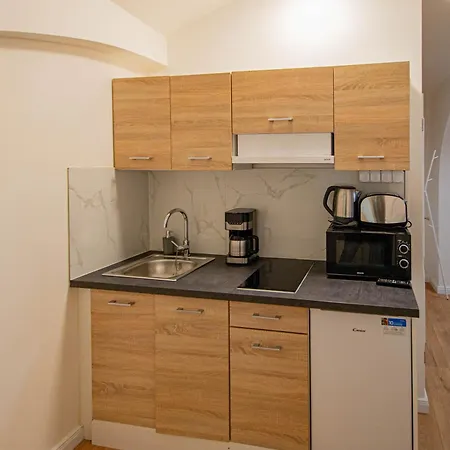 Charles Square By Ruterra Apartment Prague