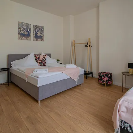 Apartment Charles Square By Ruterra Prague