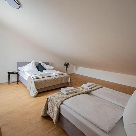 Apartment Charles Square By Ruterra Prague