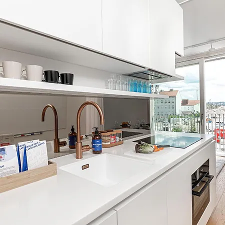 Apartament Days - Garage Parking - Balcony - Stylish *
