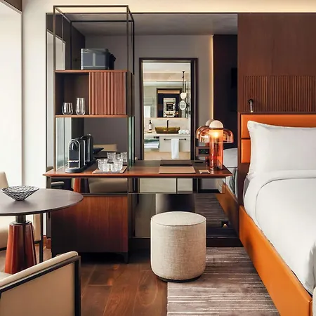 Fairmont Golden 5*