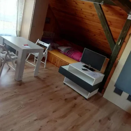 Ohrada Homestay *
