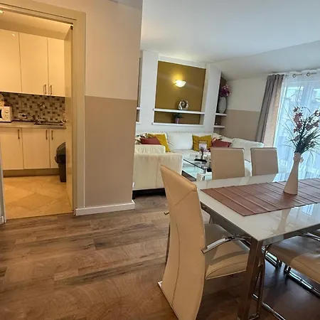 3bdr Penthouse With Terrace&ac Apartment