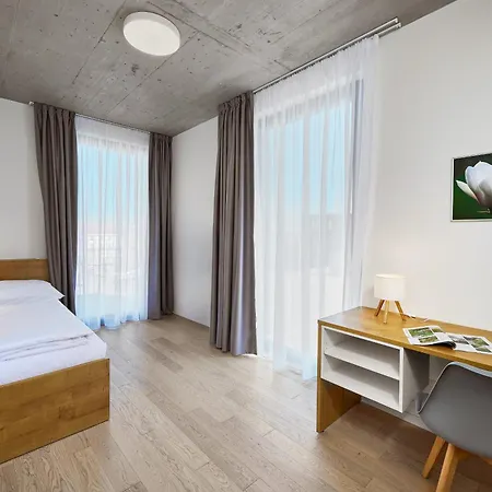 Downtown Andel 4*